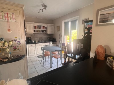 MAISON A VENDRE - ST GENEST LERPT - 263.42 m2 - 447000€