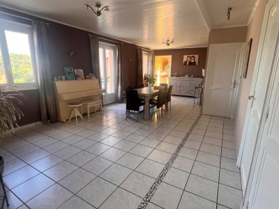 MAISON A VENDRE - ST GENEST LERPT - 263.42 m2 - 447000€