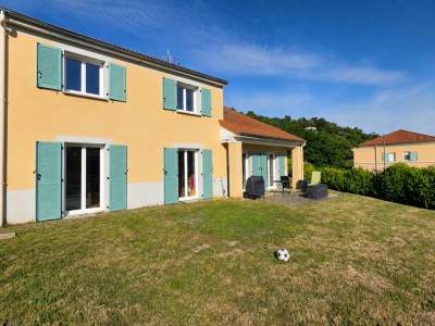 MAISON A VENDRE - ST GENEST LERPT - 200 m2 - 429 000 €