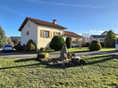 Maison individuelle - ST HILAIRE CUSSON LA VALM - 112 m2 - 252000€