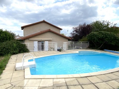 MAISON 6 pices de 131m AVEC PISCINE A VENDRE - ST JEAN DE TOUSLAS - 131 m2 - 465000€
