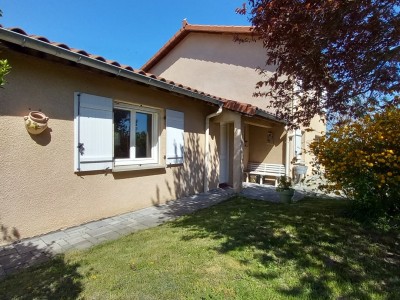 MAISON 6 pices de 131m AVEC PISCINE A VENDRE - ST JEAN DE TOUSLAS - 131 m2 - 465000€