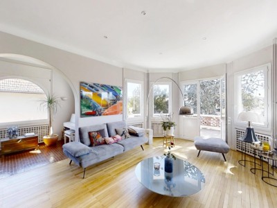 MAISON A VENDRE - ST JUST ST RAMBERT - 245 m2 - 650000€
