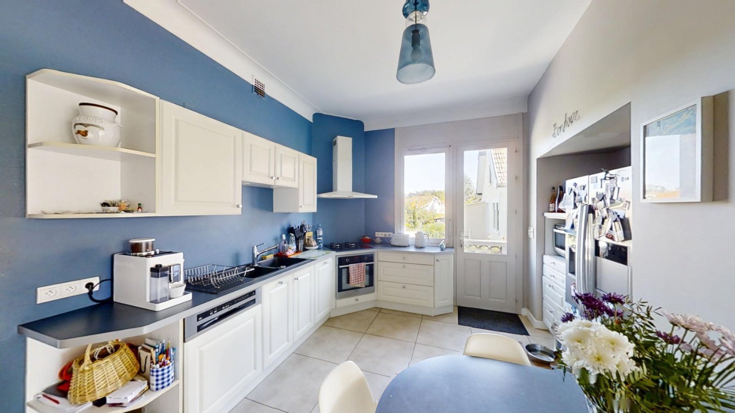 MAISON - ST JUST ST RAMBERT - 245 m2 - 650 000 &euro;