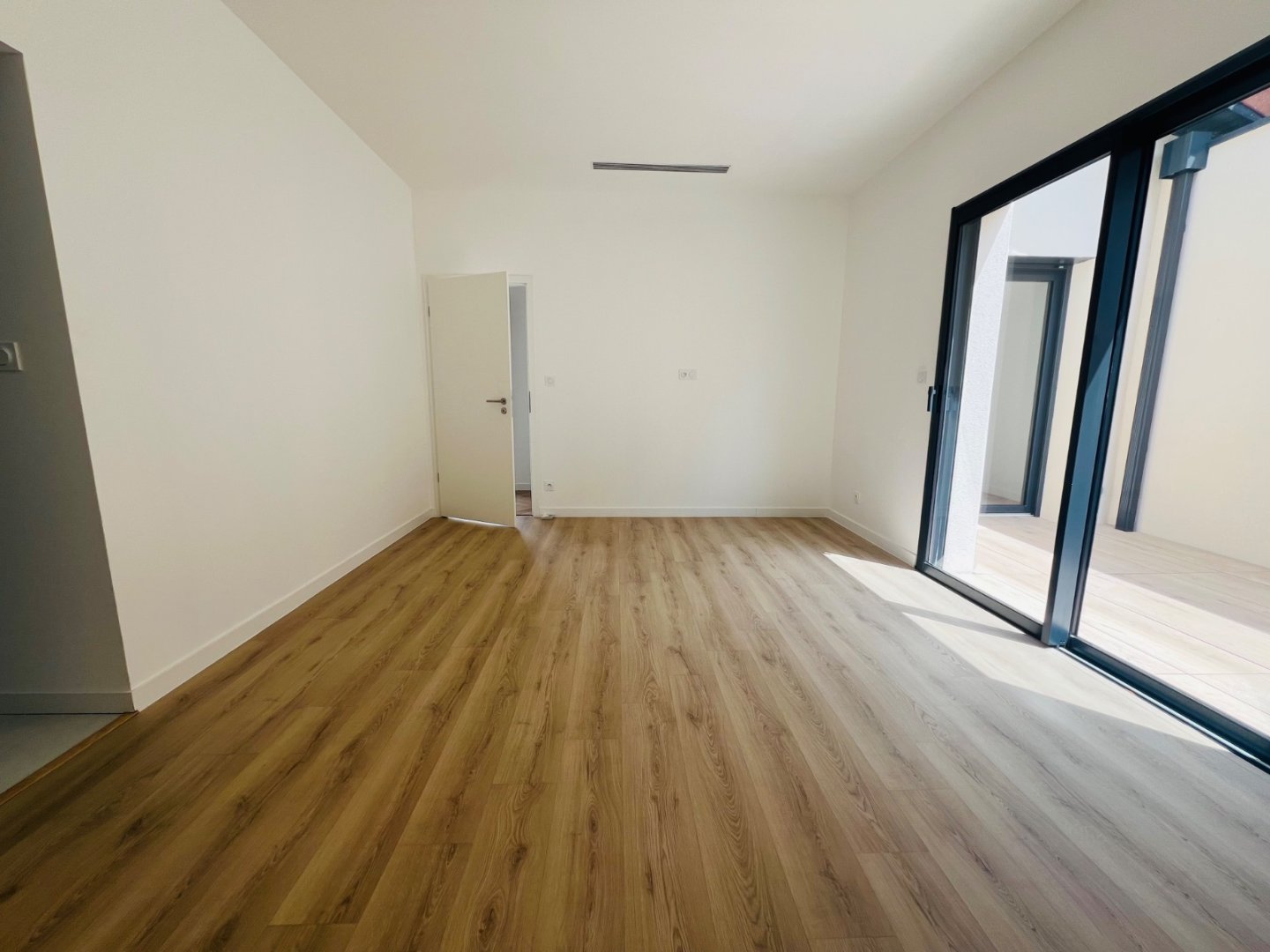 Maison de plein pied de 180 m2 habitables - ST JUST ST RAMBERT Saint-Just-Saint-Rambert - 180.02 m2 - 525�000�&euro;