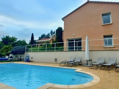 MAISON - ST PAUL EN CORNILLON - 221 m2 - 559000€