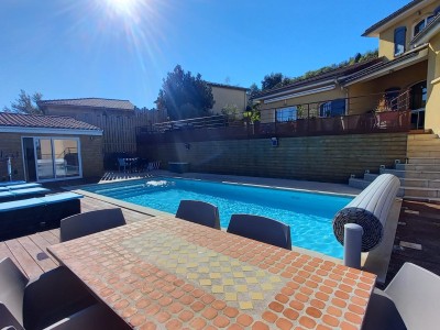 Maison de 214 m2 avec piscine creusée A VENDRE - ST PRIEST EN JAREZ - 214 m2 - 550 000 €
