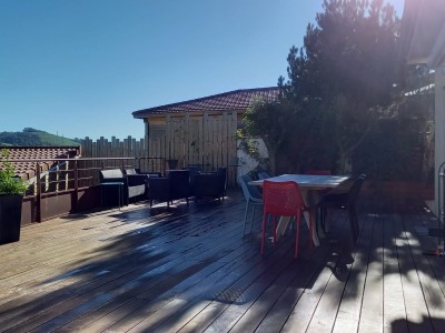 Maison de 214 m2 avec piscine creusée A VENDRE - ST PRIEST EN JAREZ - 214 m2 - 550 000 €