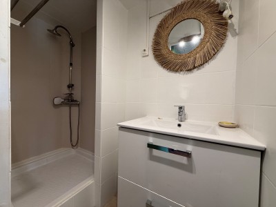 Maison sur 2 niveaux avec piscine A VENDRE - ST VICTOR SUR LOIRE - 115 m2 - 355 000 €