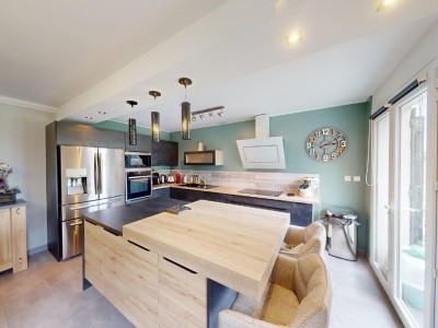 Maison individuelle - STE SIGOLENE - 213.5 m2 - 401000€