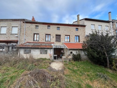 MAISON A VENDRE - STE SIGOLENE - 136.77 m2 - 180 000 &euro;