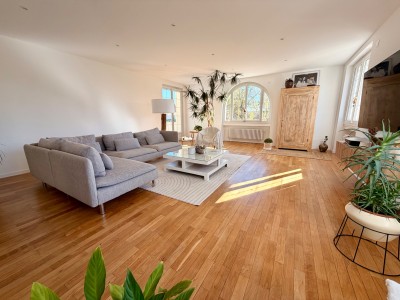 Sury Le Comtal Maison 265 m2sur 1200 m2 de terrain A VENDRE - SURY LE COMTAL - 265 m2 - 430�000�&euro;