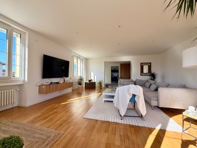 Sury Le Comtal Maison 265 m2sur 1200 m2 de terrain A VENDRE - SURY LE COMTAL - 265 m2 - 430�000�&euro;