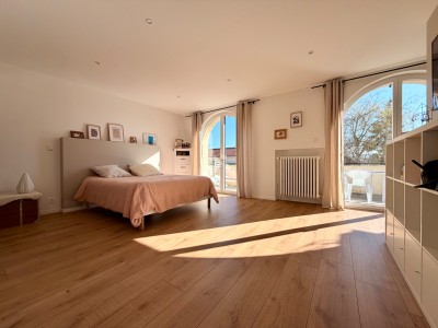 Sury Le Comtal Maison 265 m2sur 1200 m2 de terrain A VENDRE - SURY LE COMTAL - 265 m2 - 430�000�&euro;