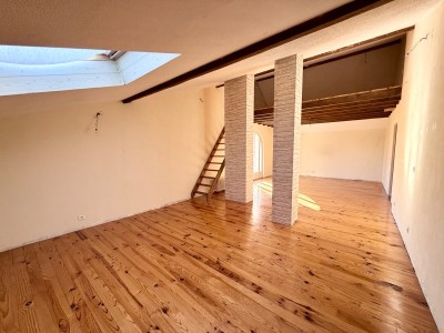 Sury Le Comtal Maison 265 m2sur 1200 m2 de terrain A VENDRE - SURY LE COMTAL - 265 m2 - 430�000�&euro;