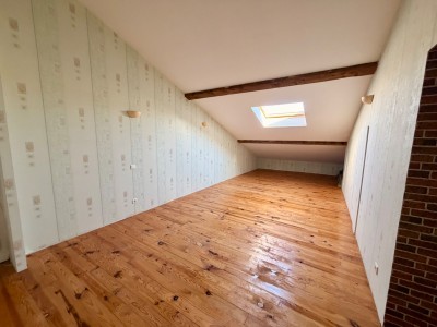 Sury Le Comtal Maison 265 m2sur 1200 m2 de terrain A VENDRE - SURY LE COMTAL - 265 m2 - 430�000�&euro;