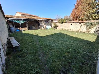 Maison mitoyenne A VENDRE - SURY LE COMTAL - 95 m2 - 145 000 &euro;