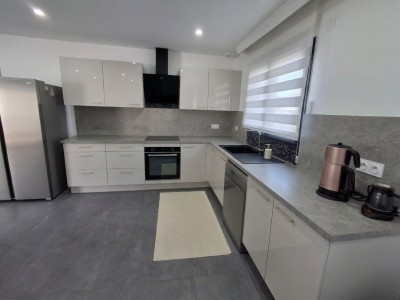 MAISON A VENDRE - SURY LE COMTAL - 150 m2 - 259 000 €