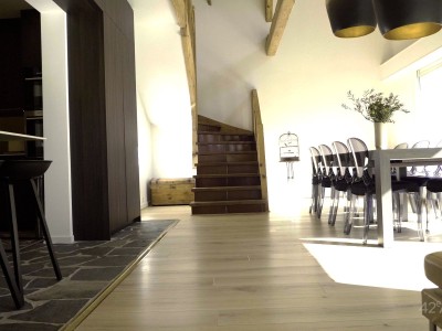 MAISON A VENDRE - UNIEUX - 250 m2 - 749�000�&euro;