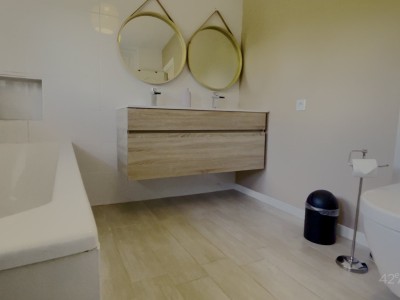 MAISON A VENDRE - UNIEUX - 250 m2 - 749�000�&euro;