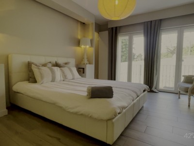 MAISON A VENDRE - UNIEUX - 250 m2 - 749�000�&euro;