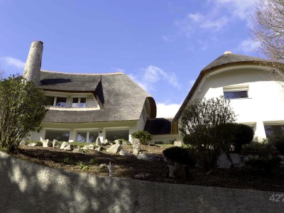 MAISON A VENDRE - UNIEUX - 250 m2 - 749�000�&euro;