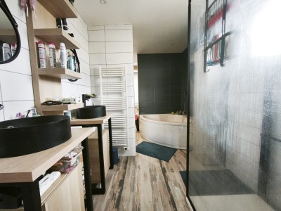 MAISON A VENDRE - UNIEUX - 122 m2 - 269 000 €