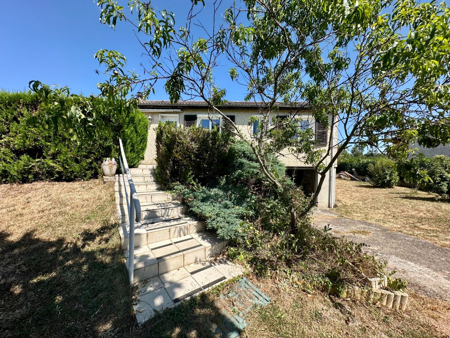 MAISON - VEAUCHE - 88 m2 - VENDU