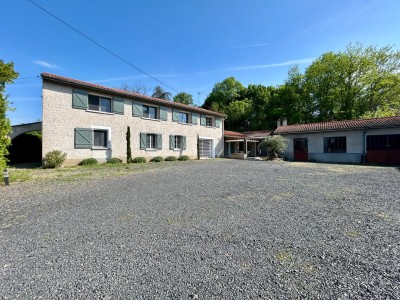 MAISON A VENDRE - VEAUCHETTE - 234.96 m2 - 529 000 &euro;