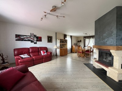 MAISON A VENDRE - VEAUCHETTE - 150 m2 - 324 000 €