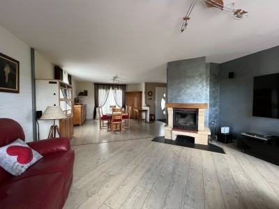 MAISON A VENDRE - VEAUCHETTE - 150 m2 - 324 000 €
