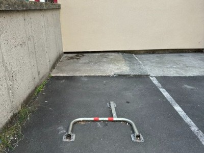 PARKING - ST ETIENNE CENTRE VILLE - 15 m2 - LOUÉ