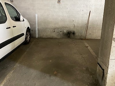 PARKING A LOUER - ST ETIENNE CHAVANELLE/MARTYR DE VINGRE - 75 &euro; charges comprises par mois