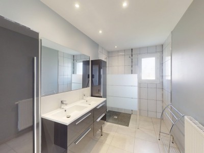 PLAIN PIED A VENDRE - RAUCOULES - 95.49 m2 - 220�000�&euro;