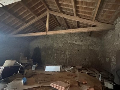 PROPRIETE - ESTIVAREILLES - 180 m2 - 119000€