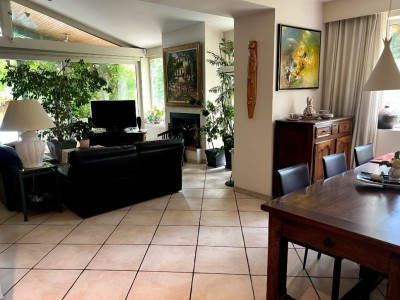 PROPRIETE AVEC TERRAIN A VENDRE - ST MARTIN LA PLAINE - 241 m2 - 790 000 €