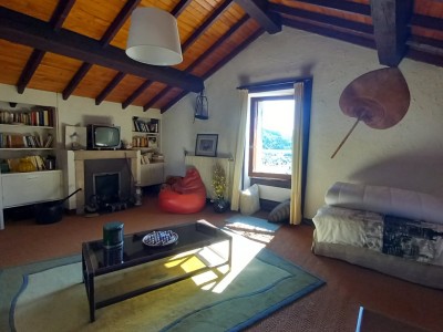 PROPRIETE AVEC TERRAIN CONSTRUCTIBLE A VENDRE - ST MARTIN LA PLAINE - 241 m2 - 695 000 €