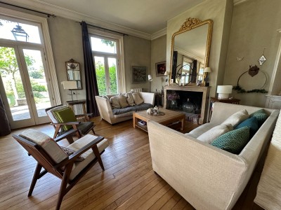PROPRIETE - ST PRIEST EN JAREZ - 272.8 m2 - 790000€