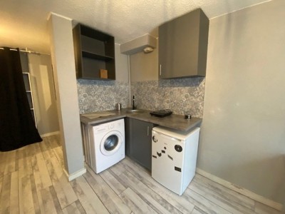 STUDIO - ST ETIENNE BADOUILLERE - 23.61 m2 - LOUÉ