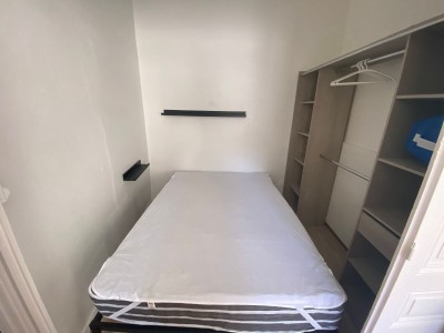 STUDIO A LOUER - ST ETIENNE BADOUILLERE - 27.5 m2 - 445 € charges comprises par mois