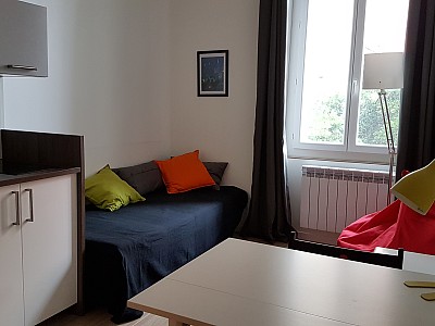 STUDIO A LOUER - ST ETIENNE BELLEVUE/LA RIVIERE - 16.74 m2 - 310�&euro; charges comprises par mois