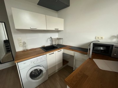 STUDIO A LOUER - ST ETIENNE BELLEVUE - 27.06 m2 - 400€ charges comprises par mois