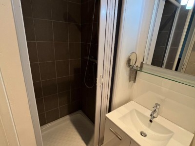 STUDIO A LOUER - ST ETIENNE BELLEVUE - 27.06 m2 - 400€ charges comprises par mois
