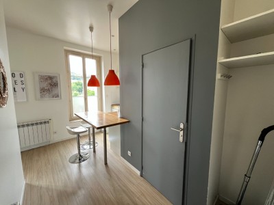 STUDIO A LOUER - ST ETIENNE BELLEVUE - 26.55 m2 - 430€ charges comprises par mois