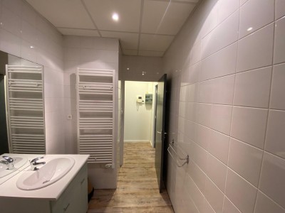 Grand Studio A LOUER - ST ETIENNE BELLEVUE/SOLAURE - 37.3 m2 - 470 &euro; charges comprises par mois