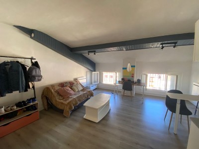 STUDIO A LOUER - ST ETIENNE CARNOT/JEAN JAURES/JACQUARD - 27.23 m2 - 270 € charges comprises par mois