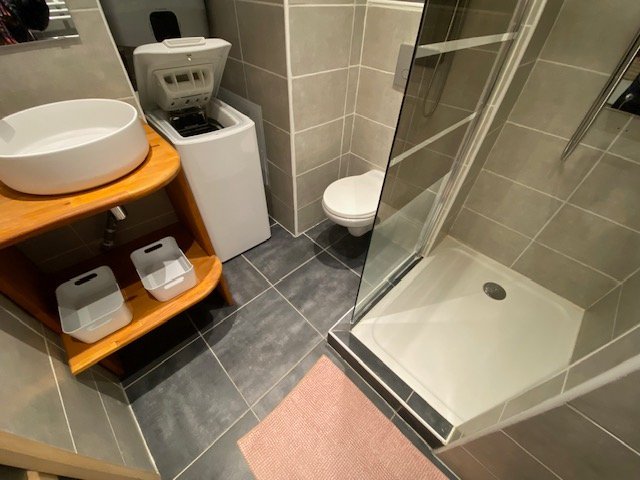 STUDIO - ST ETIENNE CENTRE VILLE - 25.69 m2 - LOU&Eacute;