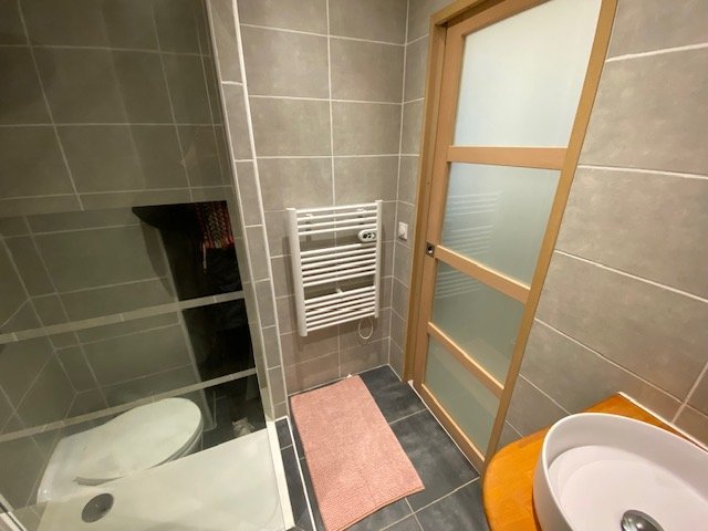 STUDIO - ST ETIENNE CENTRE VILLE - 25.69 m2 - LOU&Eacute;