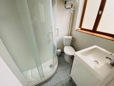 STUDIO A LOUER - ST ETIENNE CENTRE VILLE - 23.16 m2 - 360€ charges comprises par mois