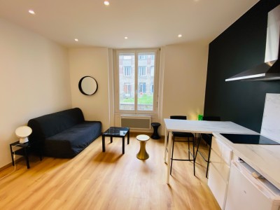 STUDIO - ST ETIENNE FACULTE   CENTRE DEUX - 20.85 m2 - LOUÉ